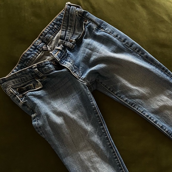 Low waist gap light wash bootcut jeans size 2 - Picture 4 of 4